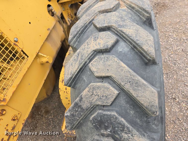 image for item EB1440 1978 Caterpillar 130G motor grader