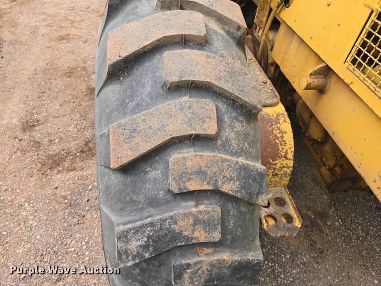 image for item EB1440 1978 Caterpillar 130G motor grader