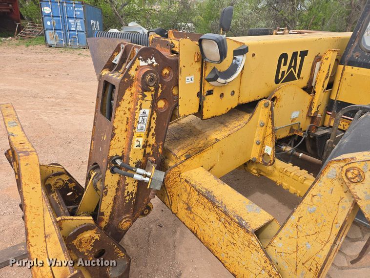 image for item EB1441 2000 Caterpillar TH83 telehandler
