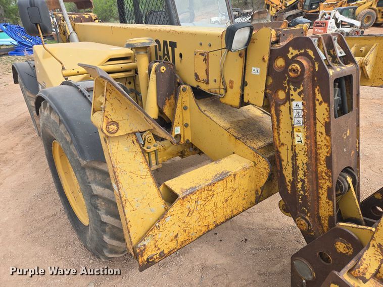image for item EB1441 2000 Caterpillar TH83 telehandler