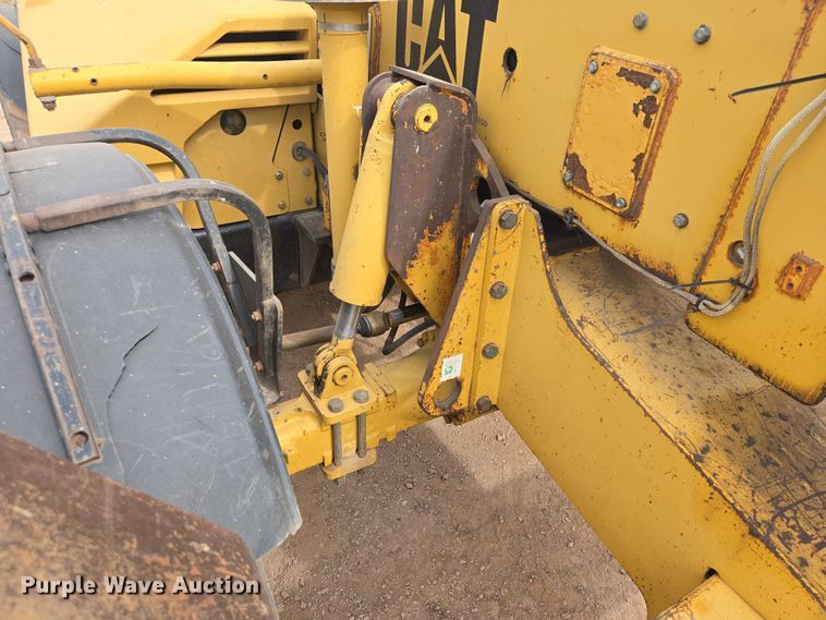 image for item EB1441 2000 Caterpillar TH83 telehandler