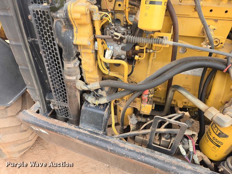 image for item EB1441 2000 Caterpillar TH83 telehandler