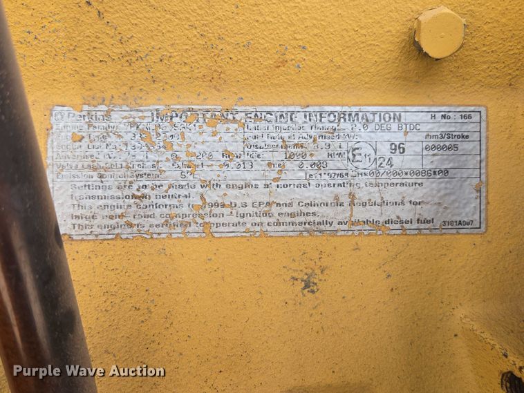 image for item EB1441 2000 Caterpillar TH83 telehandler