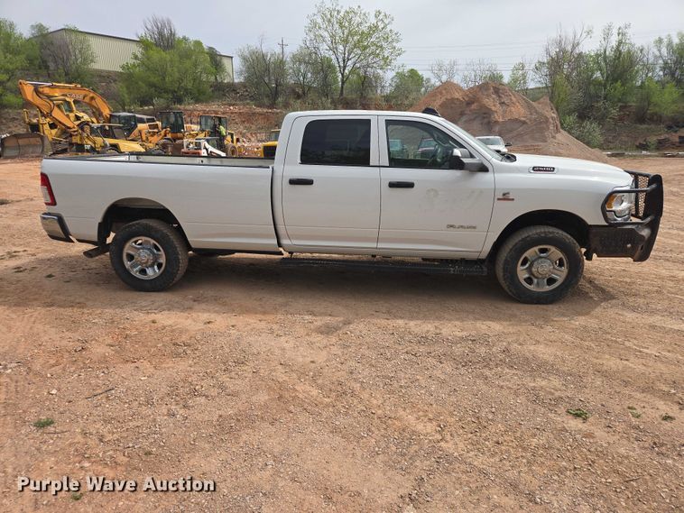 image for item EB1442 2019 RAM 2500HD Crew Cab pickup truck
