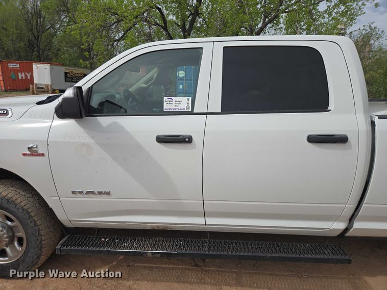 image for item EB1442 2019 RAM 2500HD Crew Cab pickup truck