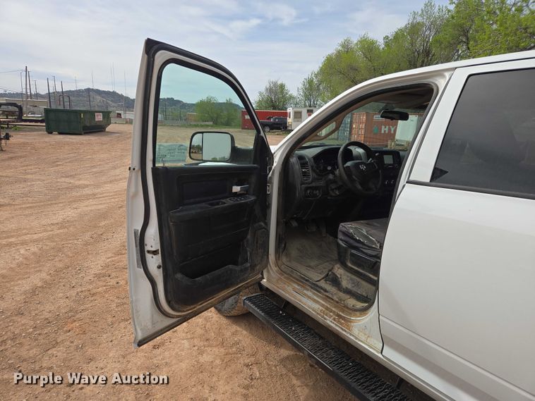 image for item EB1442 2019 RAM 2500HD Crew Cab pickup truck