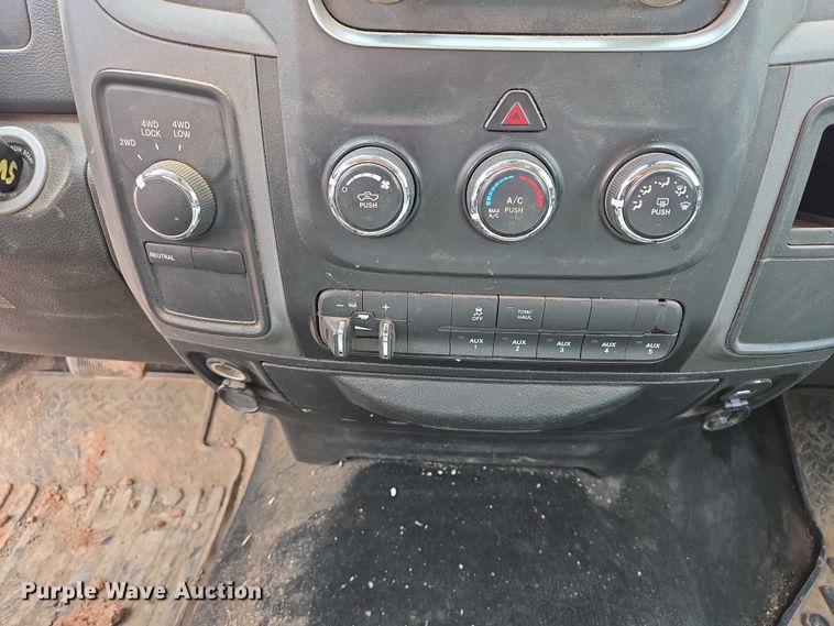 image for item EB1443 2015 RAM 2500HD Crew Cab pickup truck