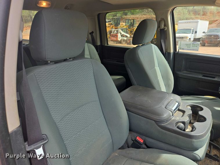 image for item EB1443 2015 RAM 2500HD Crew Cab pickup truck