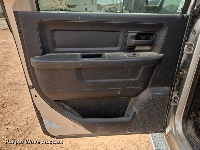 image for item EB1443 2015 RAM 2500HD Crew Cab pickup truck