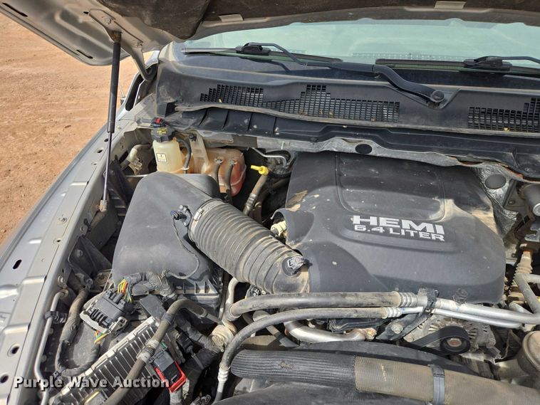 image for item EB1443 2015 RAM 2500HD Crew Cab pickup truck