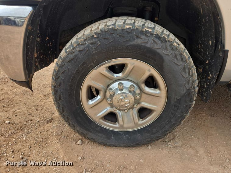 image for item EB1443 2015 RAM 2500HD Crew Cab pickup truck