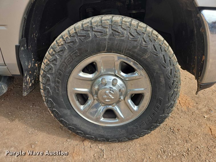 image for item EB1443 2015 RAM 2500HD Crew Cab pickup truck