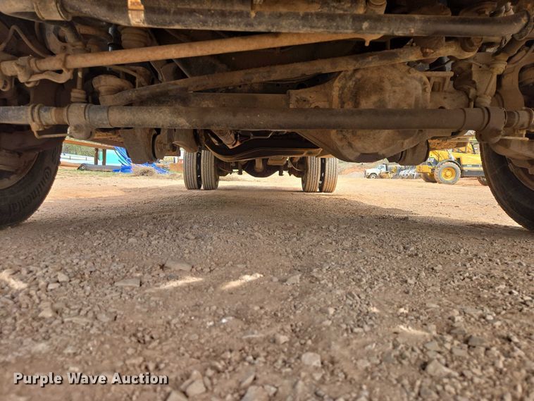 image for item EB1444 2011 Ford F550 Super Duty XL Ext. Cab flatbed truck