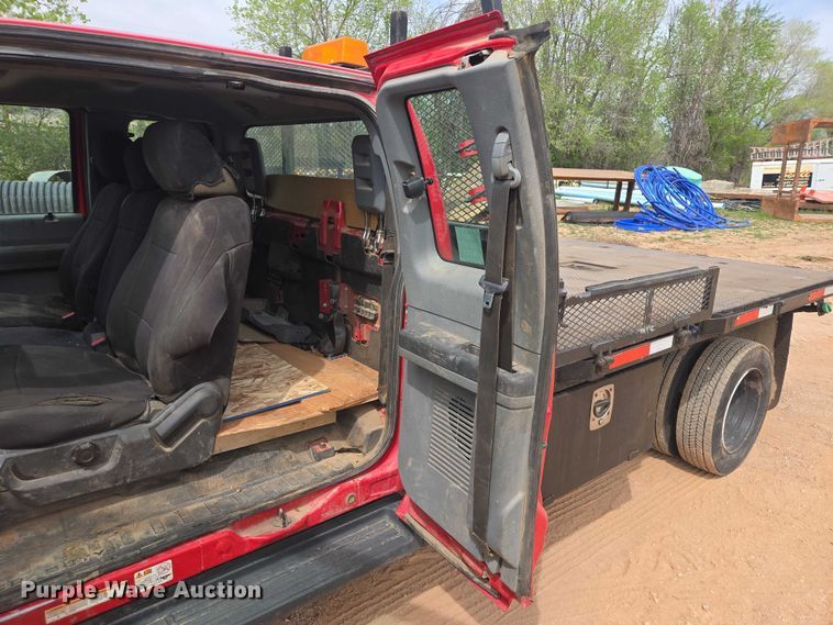 image for item EB1444 2011 Ford F550 Super Duty XL Ext. Cab flatbed truck