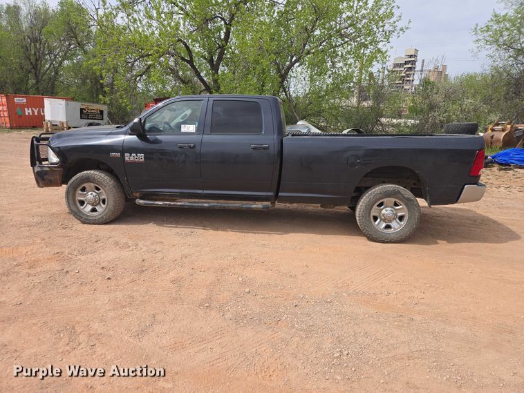 image for item EB1445 2014 RAM 2500HD Crew Cab pickup truck