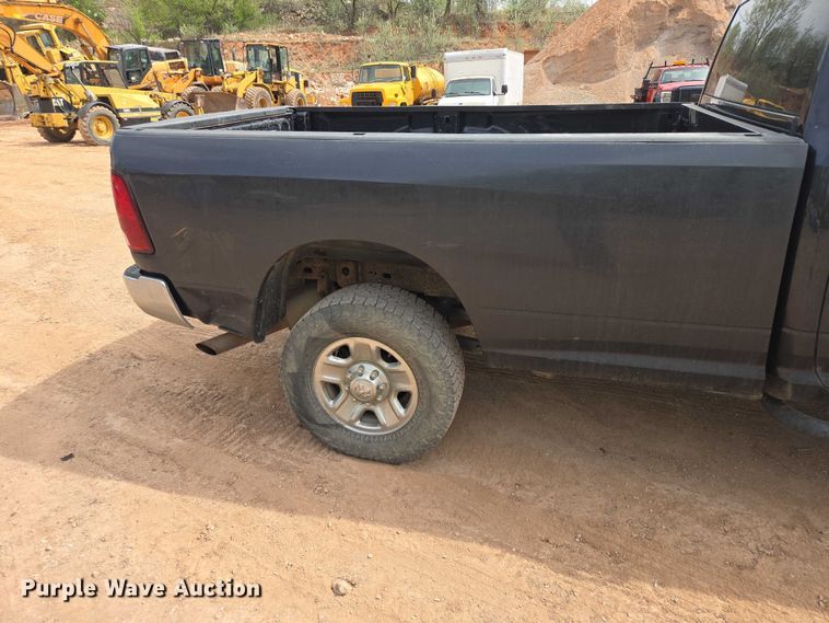 image for item EB1445 2014 RAM 2500HD Crew Cab pickup truck