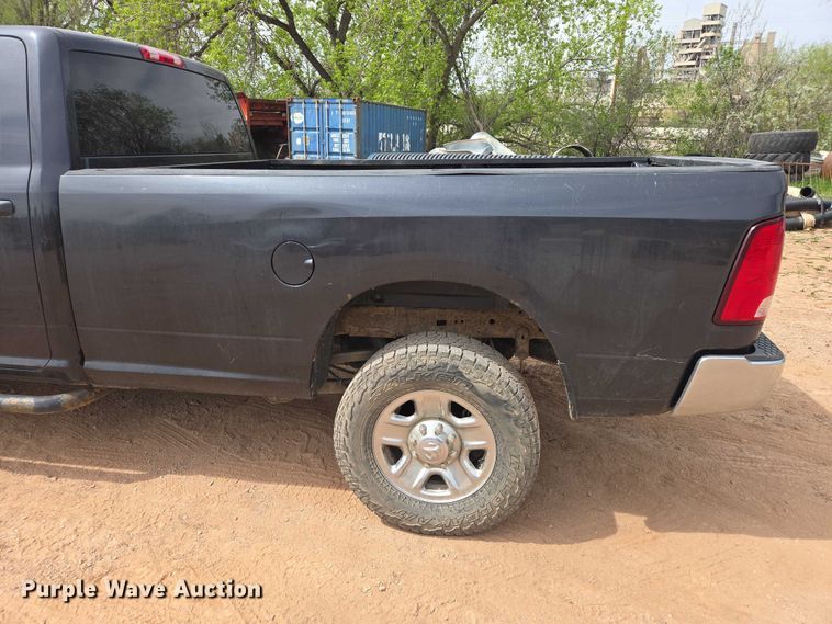 image for item EB1445 2014 RAM 2500HD Crew Cab pickup truck