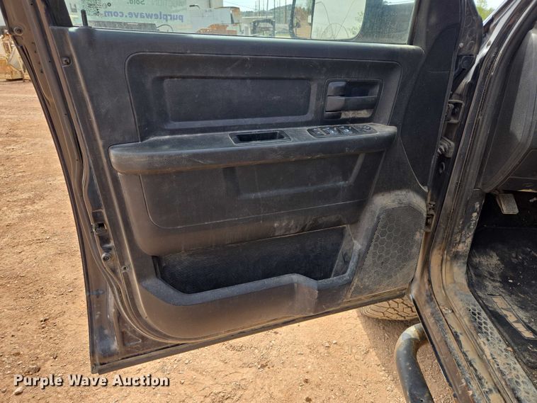 image for item EB1445 2014 RAM 2500HD Crew Cab pickup truck