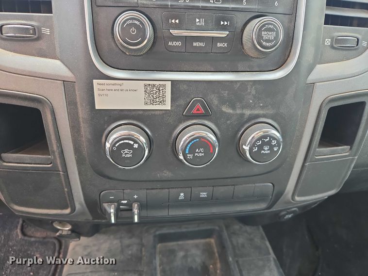 image for item EB1445 2014 RAM 2500HD Crew Cab pickup truck