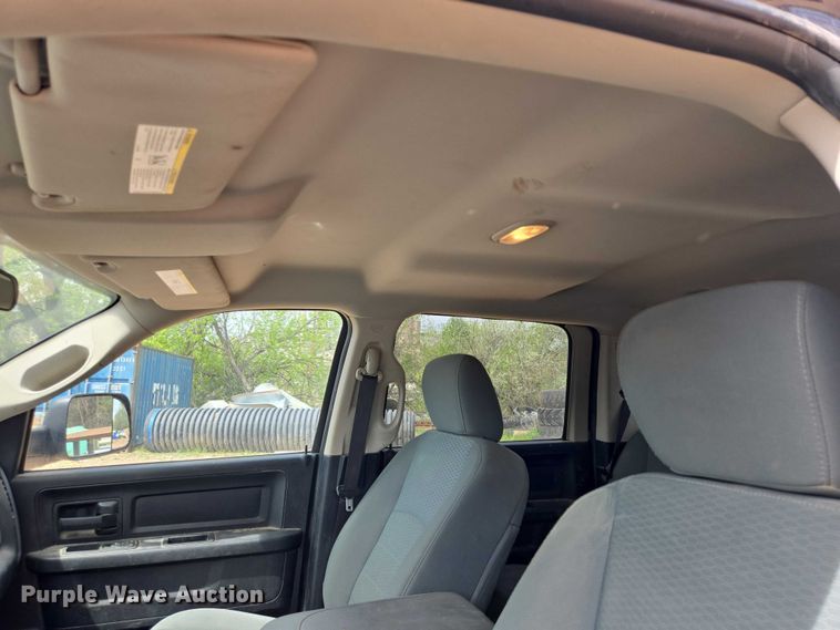 image for item EB1445 2014 RAM 2500HD Crew Cab pickup truck