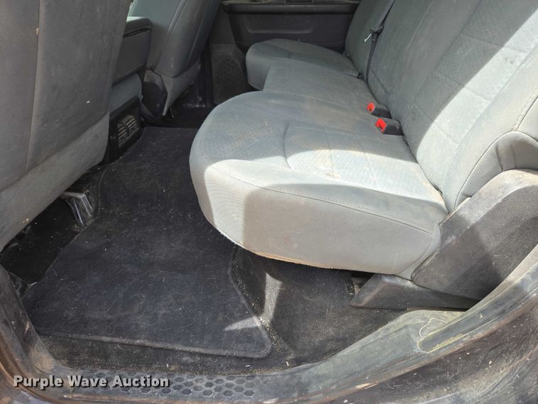 image for item EB1445 2014 RAM 2500HD Crew Cab pickup truck