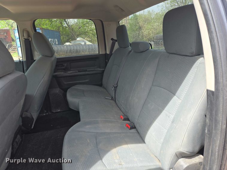 image for item EB1445 2014 RAM 2500HD Crew Cab pickup truck