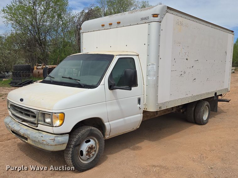 image for item EB1446 2000 Ford E350 box truck