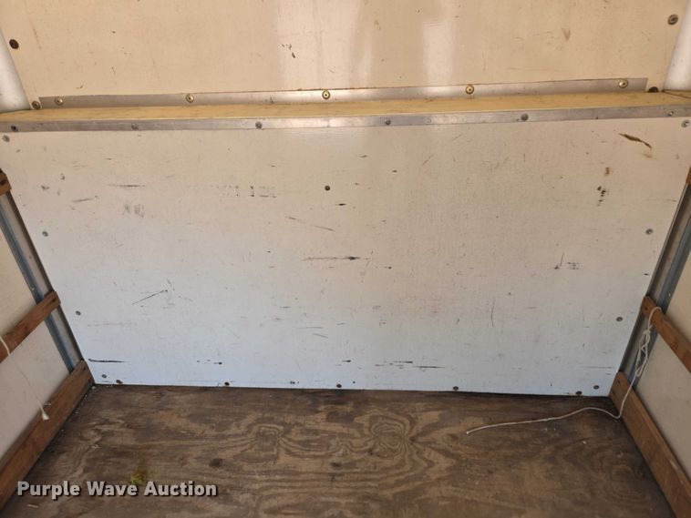 image for item EB1446 2000 Ford E350 box truck