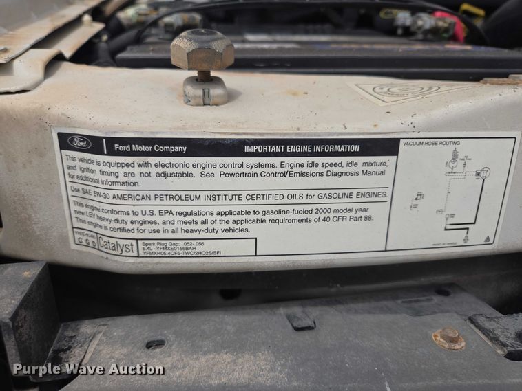 image for item EB1446 2000 Ford E350 box truck