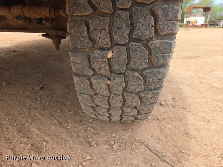 image for item EB1446 2000 Ford E350 box truck