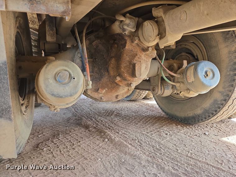image for item EB1447 1972 Ford 8000 water truck