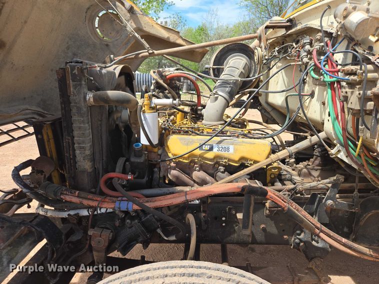 image for item EB1447 1972 Ford 8000 water truck