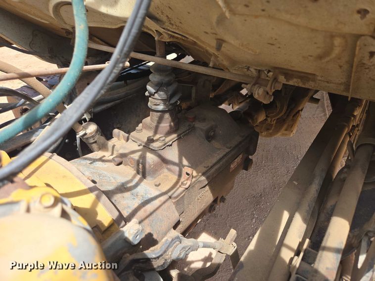 image for item EB1447 1972 Ford 8000 water truck