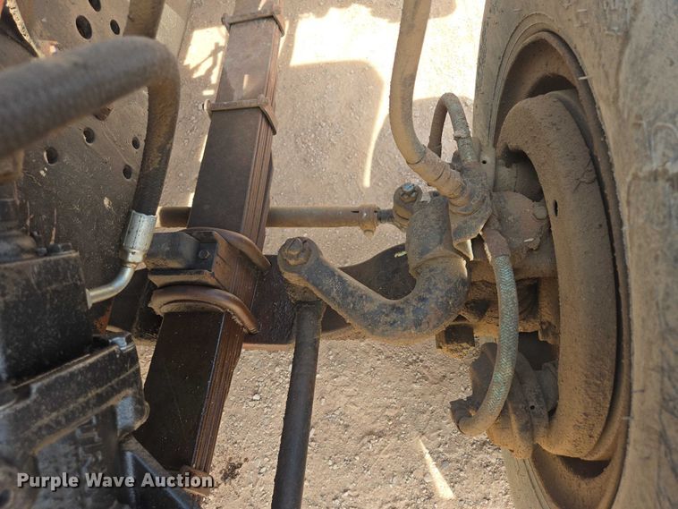 image for item EB1447 1972 Ford 8000 water truck