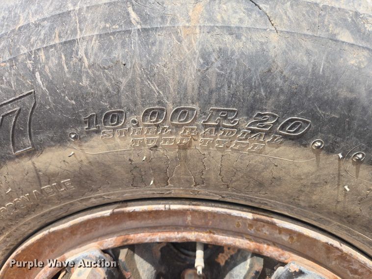 image for item EB1447 1972 Ford 8000 water truck