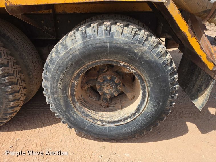 image for item EB1447 1972 Ford 8000 water truck