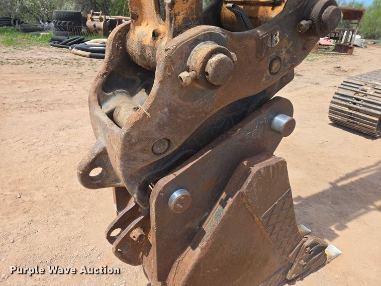 image for item EB1450 2012 Case CX350C excavator