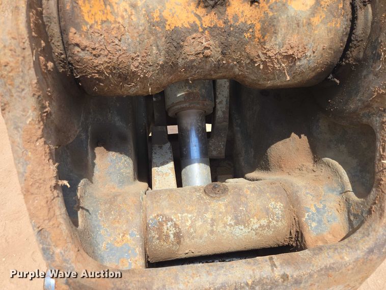image for item EB1450 2012 Case CX350C excavator