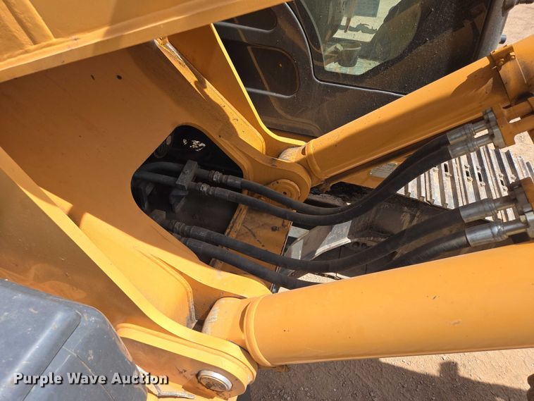image for item EB1450 2012 Case CX350C excavator