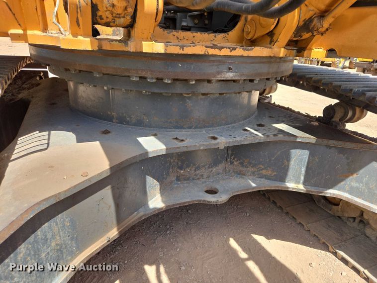 image for item EB1450 2012 Case CX350C excavator