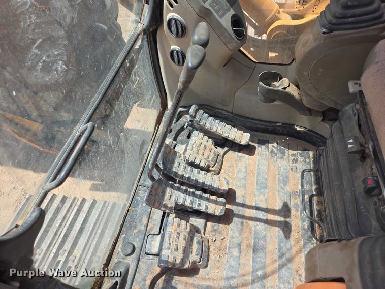 image for item EB1450 2012 Case CX350C excavator