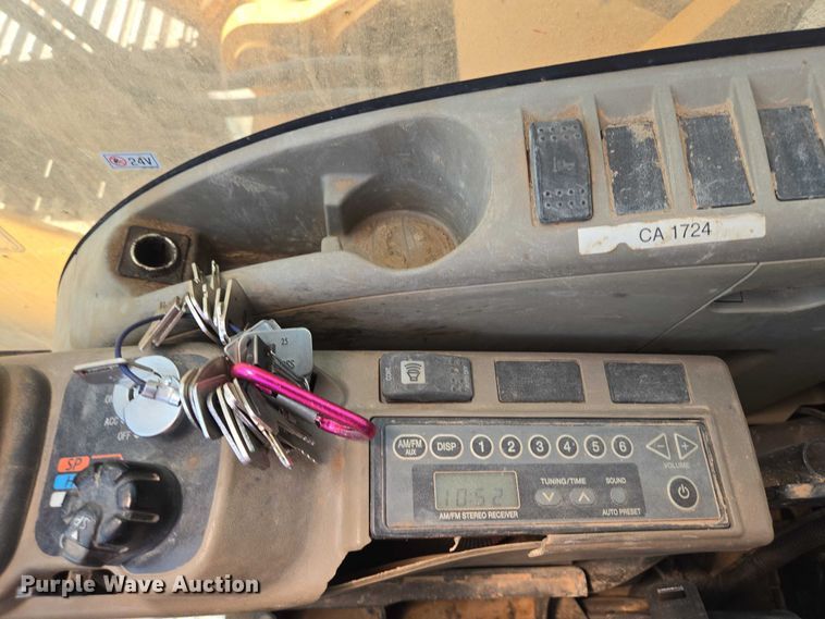 image for item EB1450 2012 Case CX350C excavator