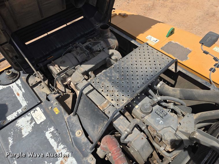image for item EB1450 2012 Case CX350C excavator