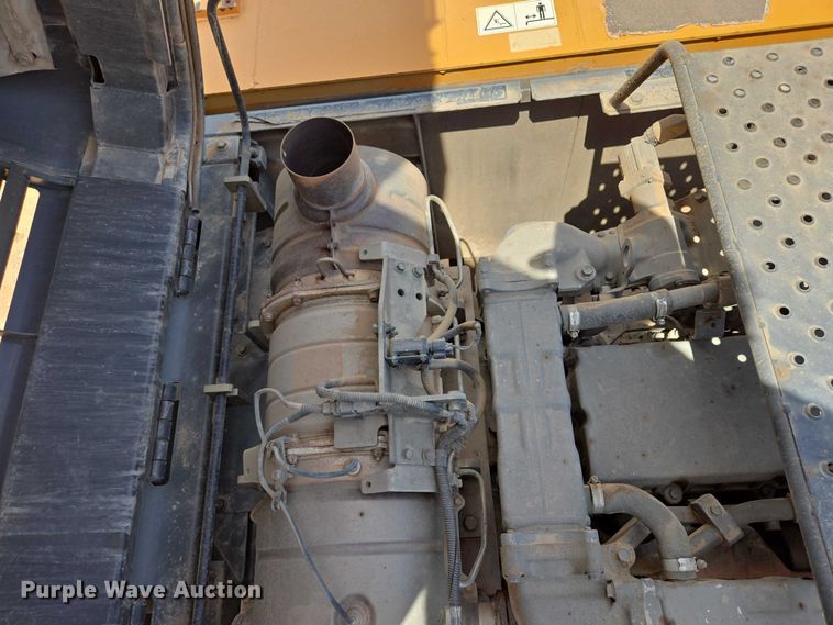 image for item EB1450 2012 Case CX350C excavator