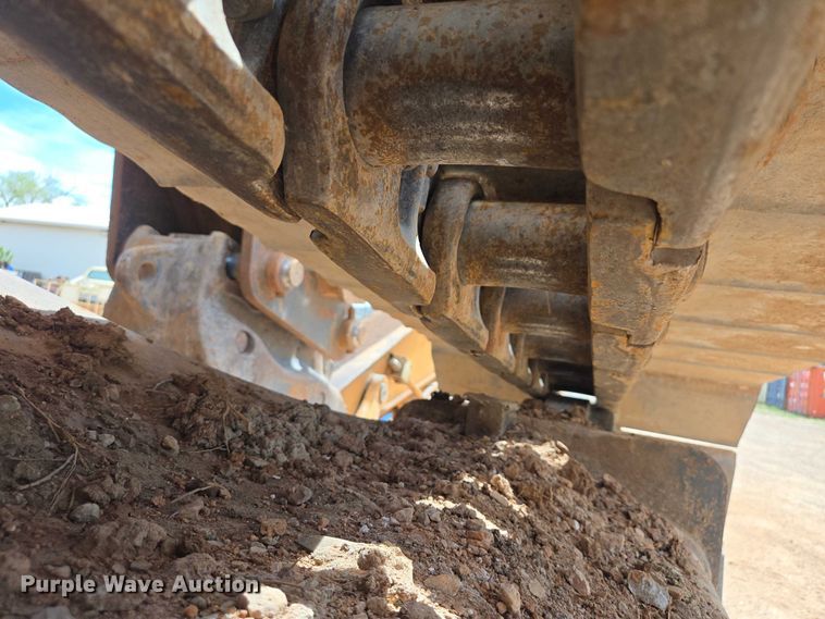 image for item EB1450 2012 Case CX350C excavator