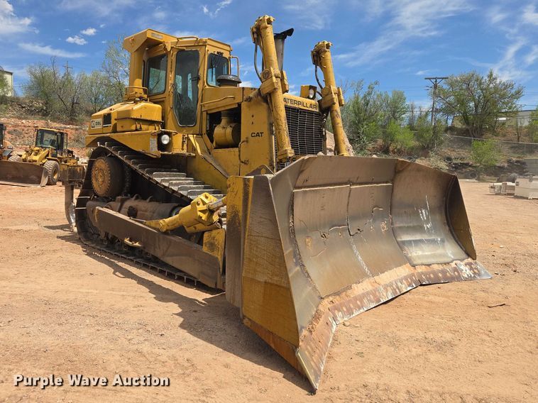image for item EB1451 1984 Caterpillar D8L dozer