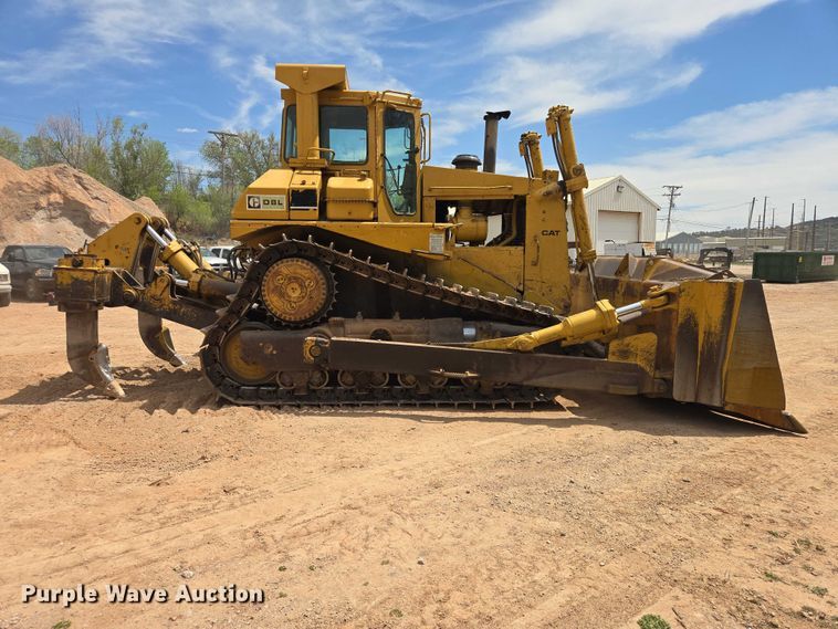 image for item EB1451 1984 Caterpillar D8L dozer