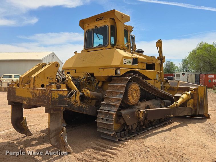 image for item EB1451 1984 Caterpillar D8L dozer