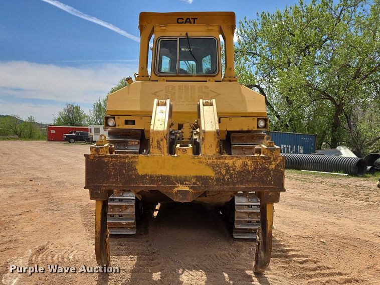 image for item EB1451 1984 Caterpillar D8L dozer