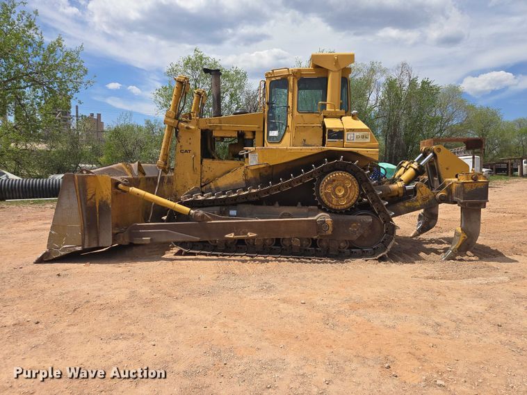 image for item EB1451 1984 Caterpillar D8L dozer